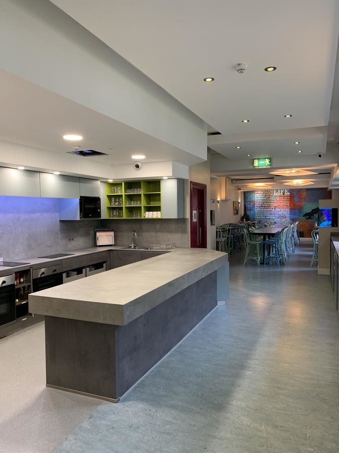 Хостелы Kinlay House Eyre Square Hostel Голуэй